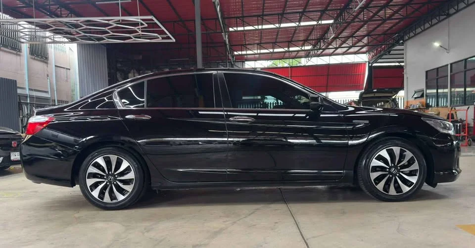 2014 Honda Accord IX 3