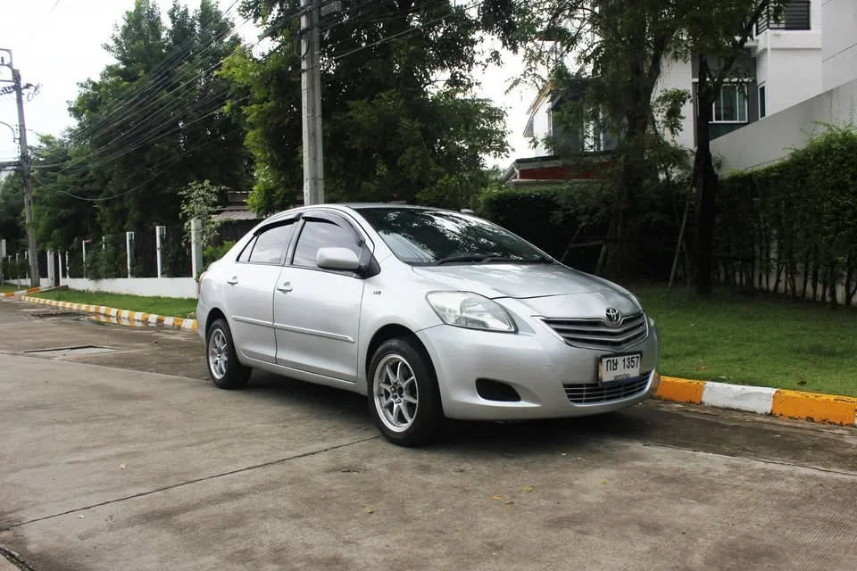 2010 Toyota Vios II 2