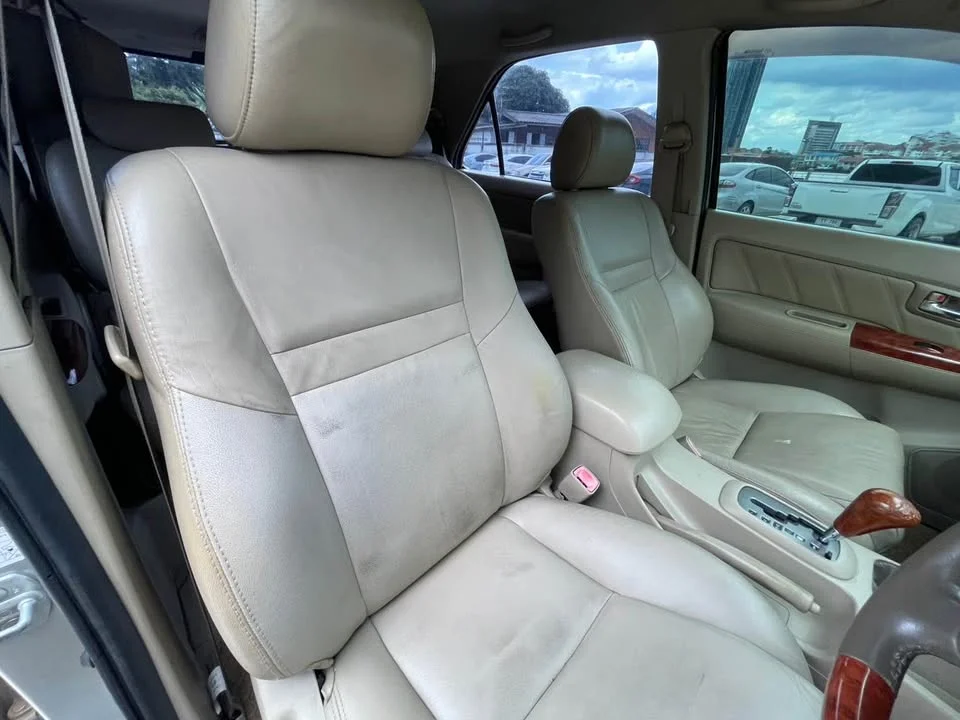 2005 Toyota Fortuner I 3