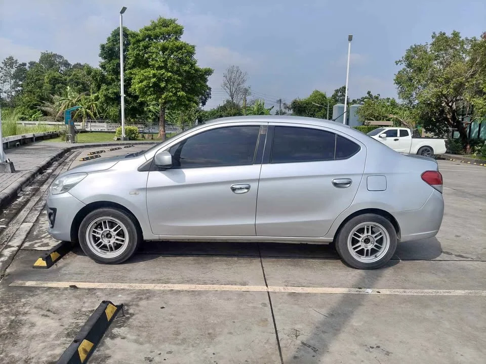 2012 Mitsubishi Attrage VI 2