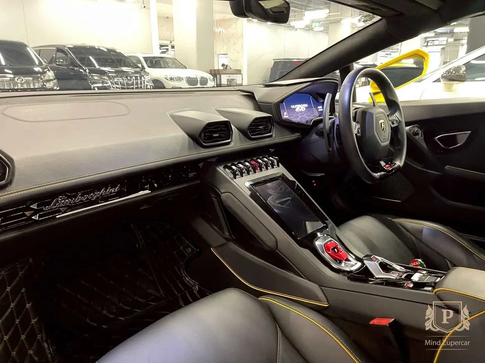 2020 Lamborghini Huracan 3