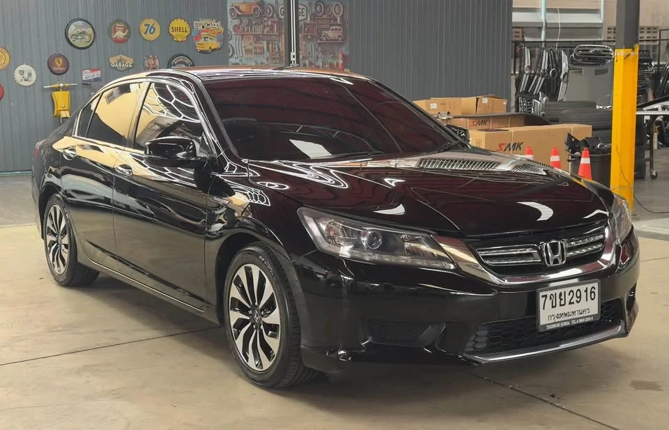 2014 Honda Accord IX 3