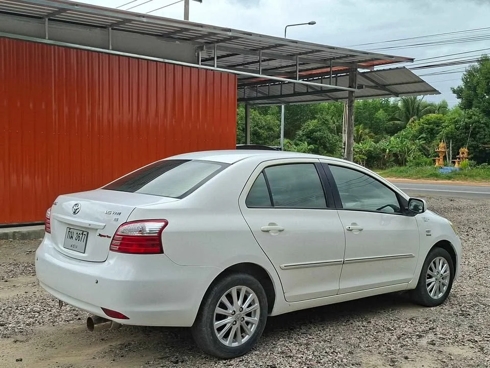 2010 Toyota Vios II 3
