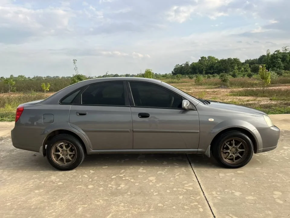 2005 Chevrolet Optra 2