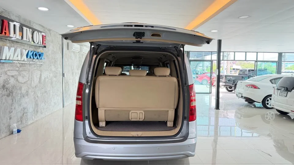 2011 Hyundai H-1 II 3