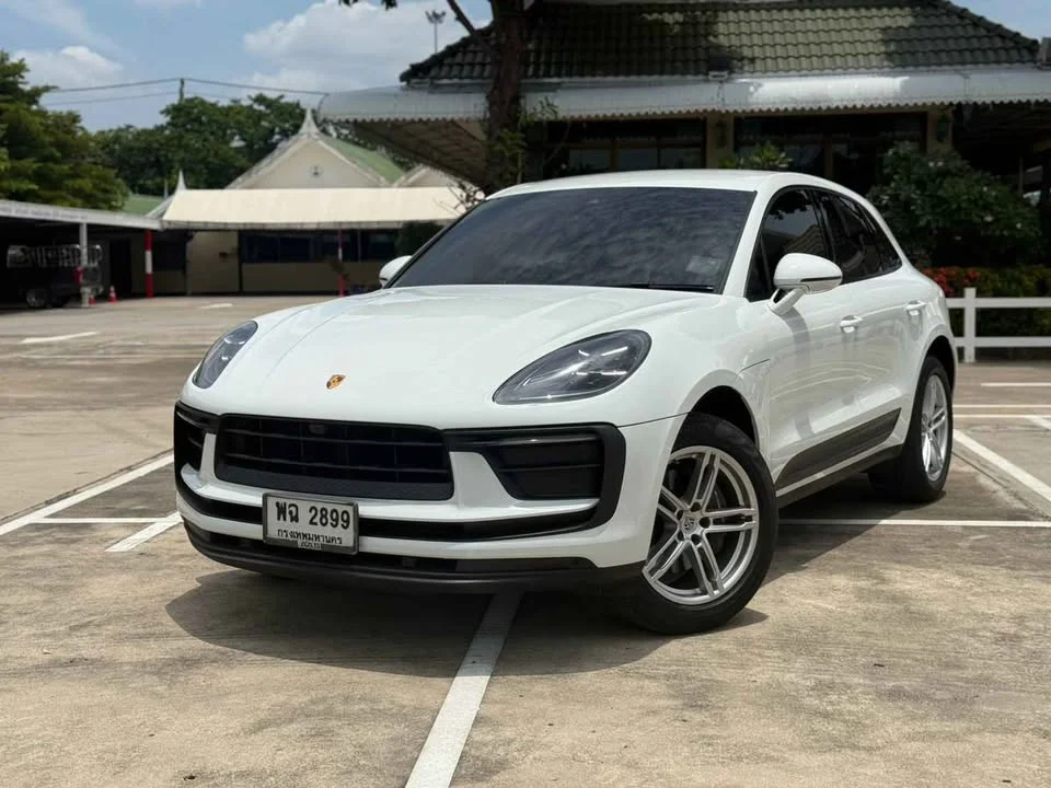 2022 Porsche Macan I 3