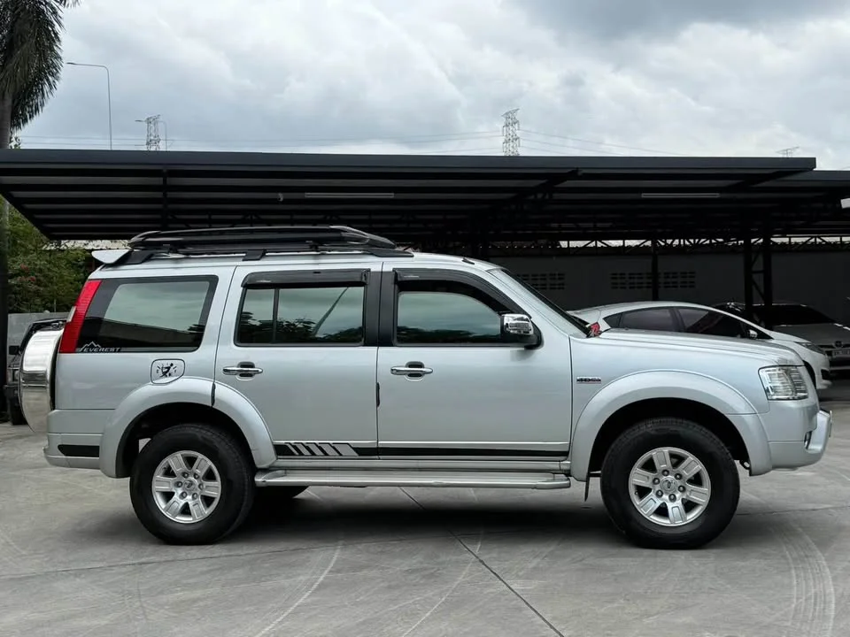 2007 Ford Everest I 3