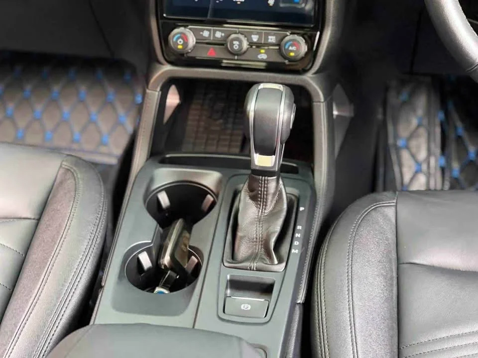 2022 Ford Everest III 2