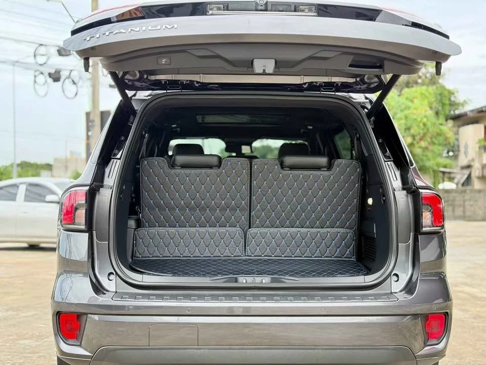 2022 Ford Everest III 3