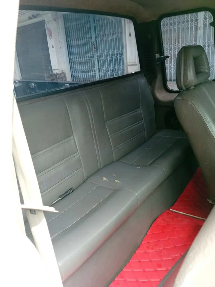 1994 Isuzu TFR III 3