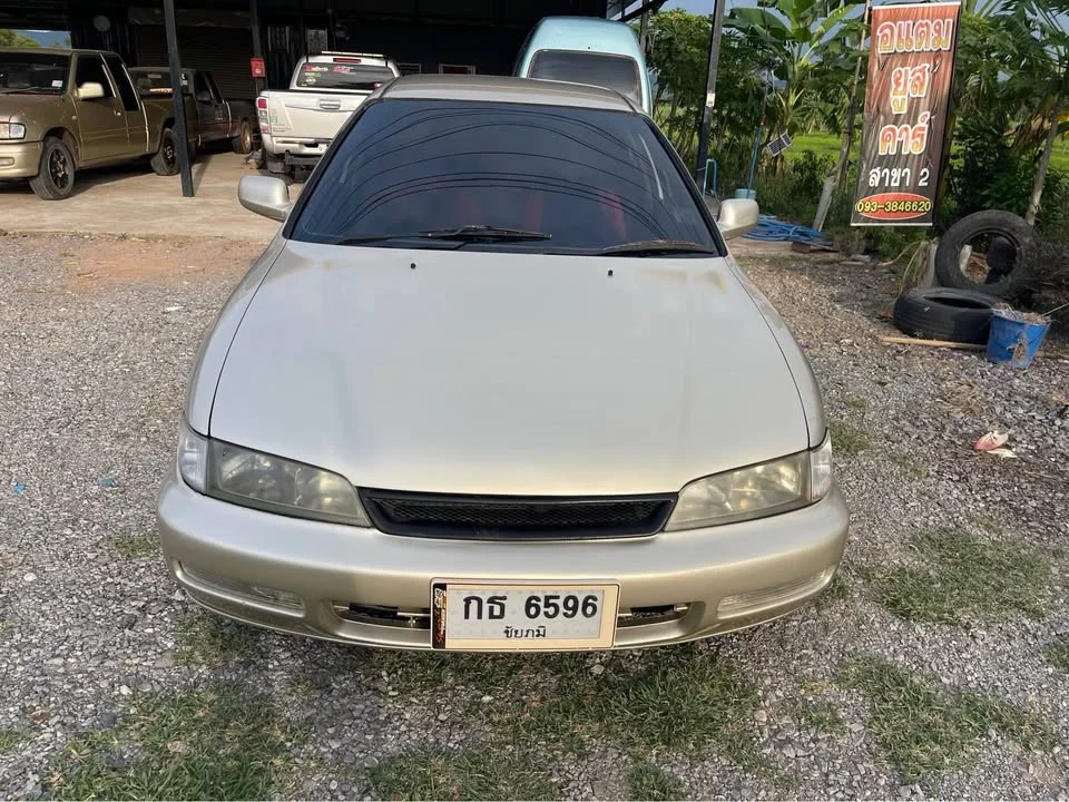 1997 Honda Accord V 2