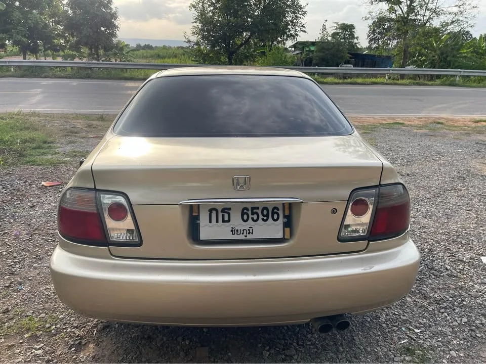 1997 Honda Accord V 3