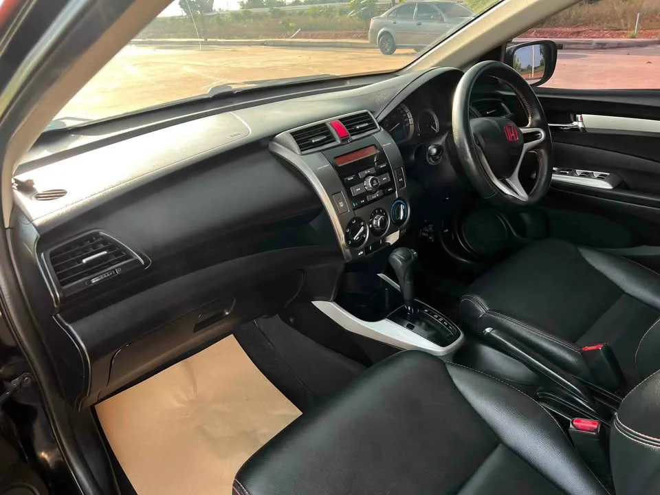 2013 Honda City V 2