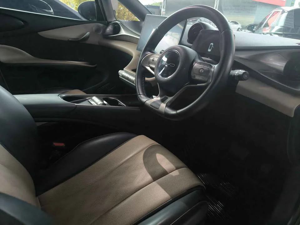 2023 BYD Dolphin 2