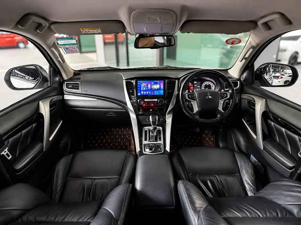 2015 Mitsubishi Pajero Sport III 3
