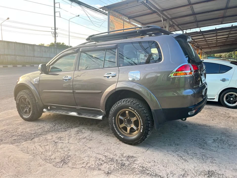 2012 Mitsubishi Pajero Sport II 3