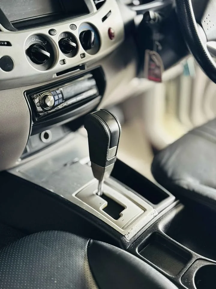 2012 Mitsubishi Triton IV 2