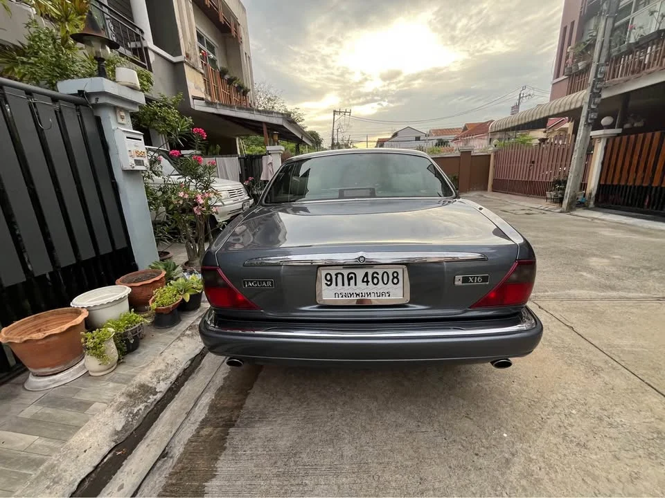 1997 Jaguar XJ X300, X308 3