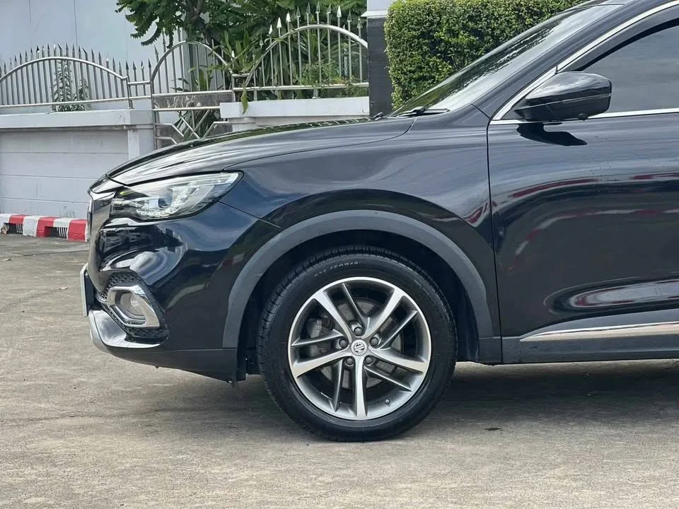 2019 MG HS 3