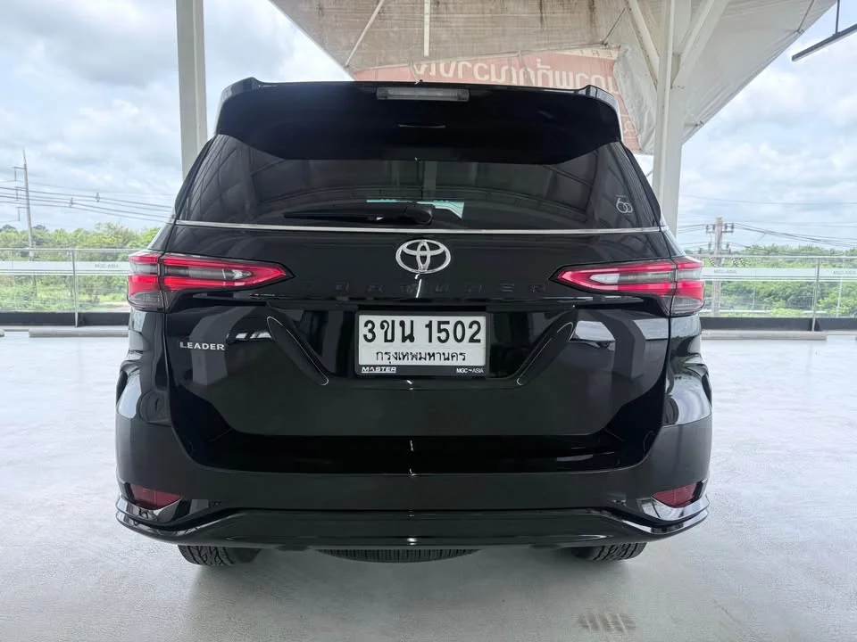 2022 Toyota Fortuner II 3