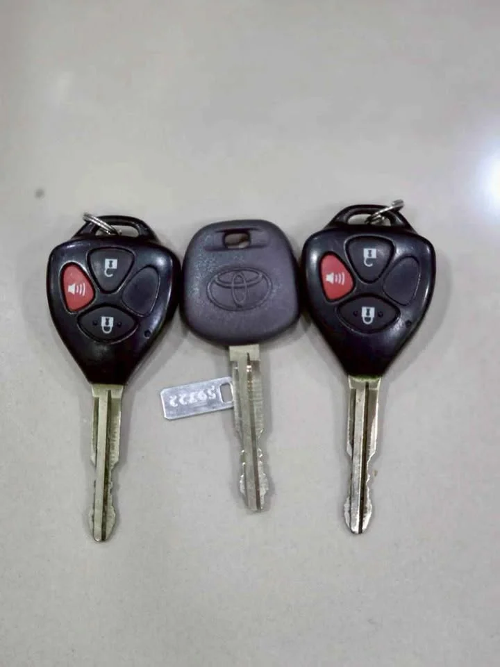 2013 Toyota Fortuner I 3