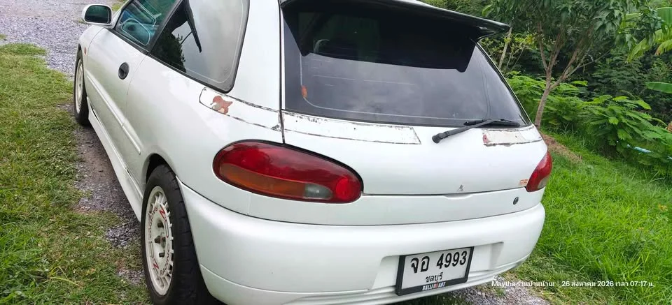 Mitsubishi Colt III 2