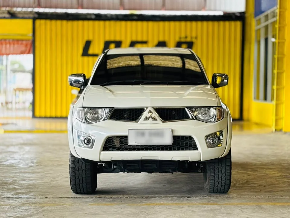 2012 Mitsubishi Triton IV 2