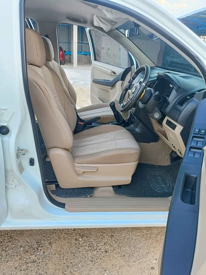 2013 Isuzu D-Max II (RT) 3
