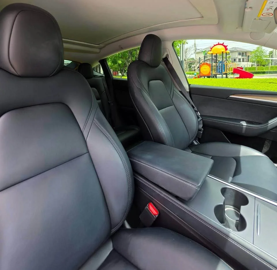 2023 Tesla Model Y 2