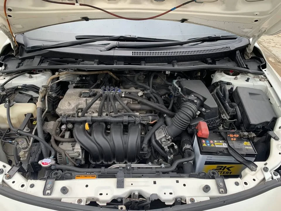 2010 Toyota Corolla Altis X (E140) 3