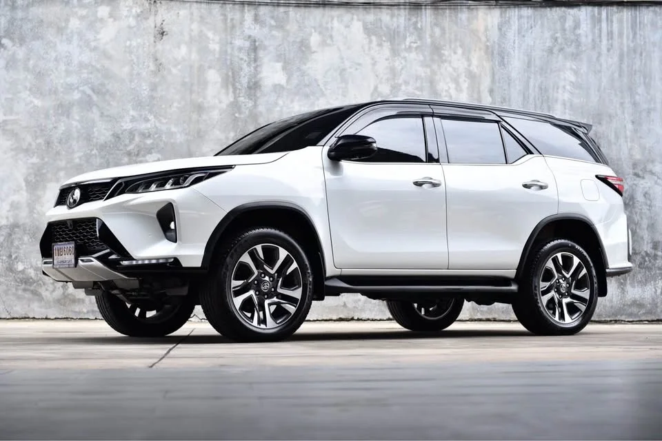 2024 Toyota Fortuner II 3