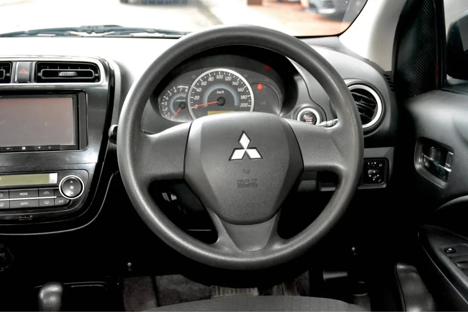 2013 Mitsubishi Mirage VI 2