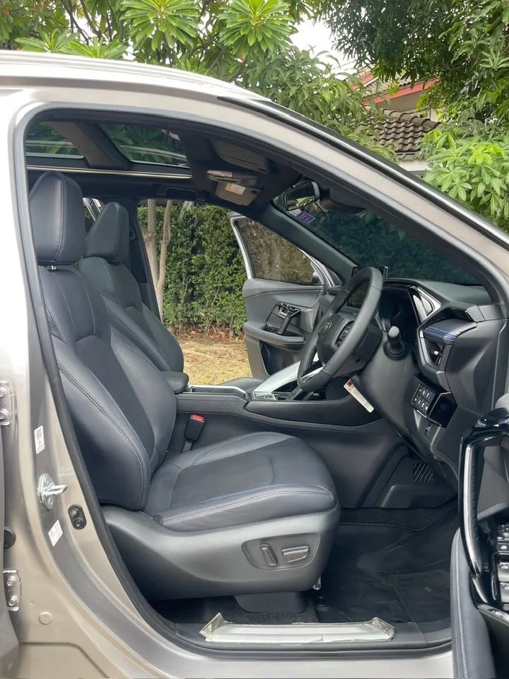 2024 Toyota Yaris Cross AC200 3