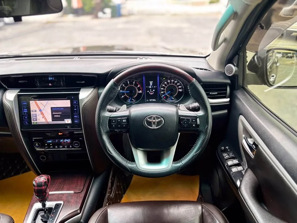 2018 Toyota Fortuner II 2