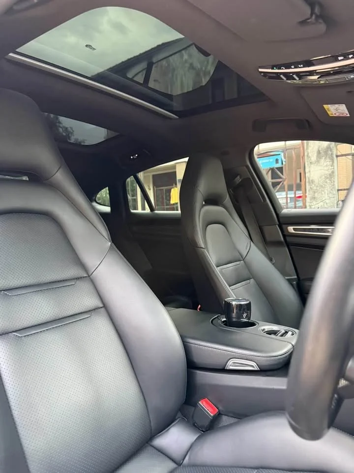 2022 Porsche Panamera II 3