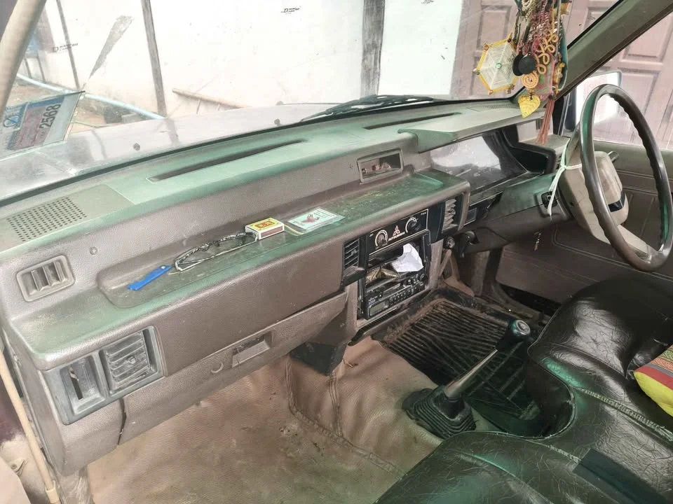 1996 Mitsubishi Triton II 3