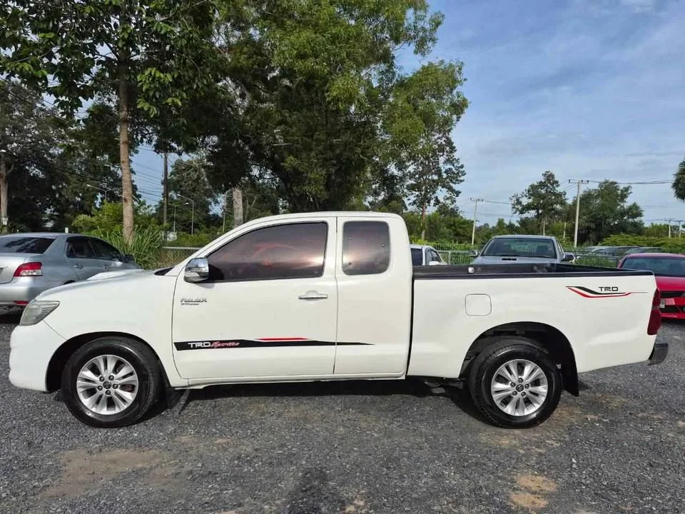 2012 Toyota Hilux VII 3