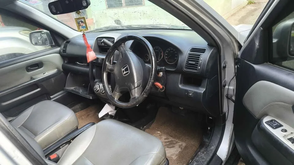 2003 Honda CR-V II 3