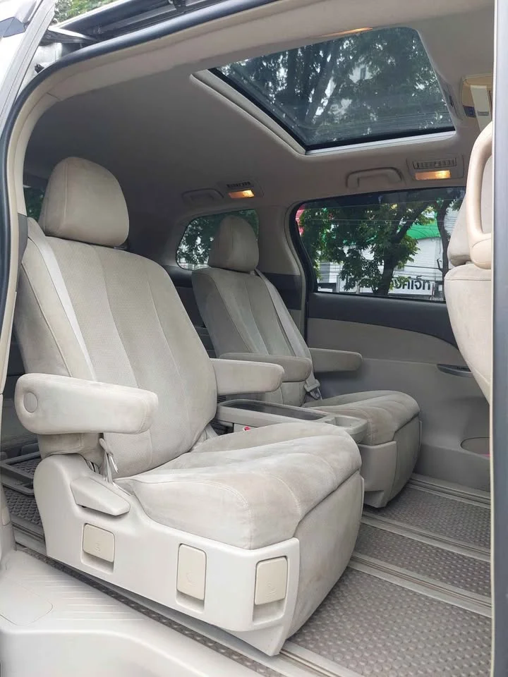 2008 Toyota Estima III 3