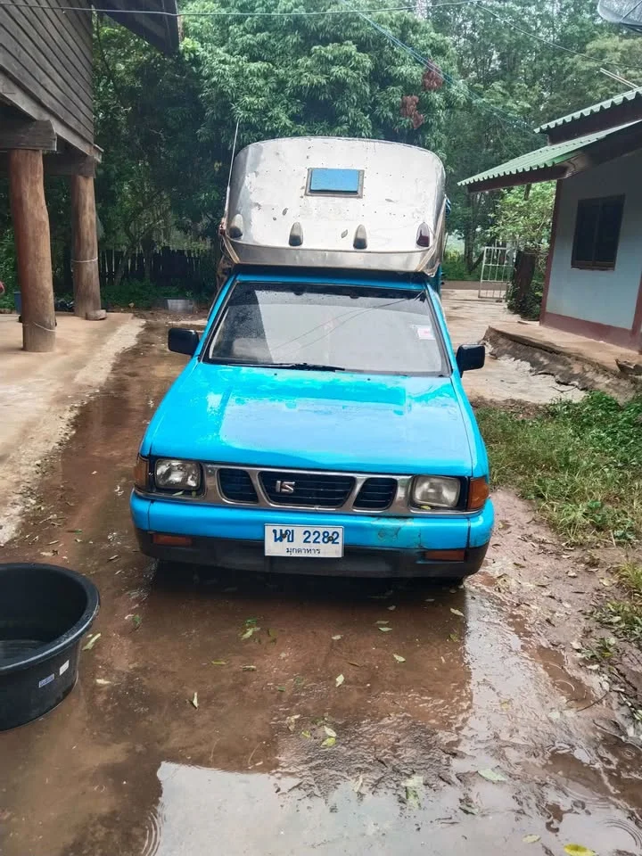 2027 Isuzu TFR III 2