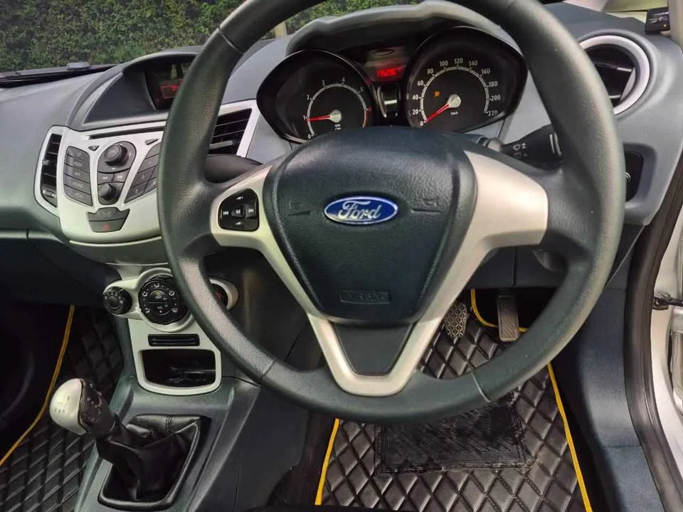 2012 Ford Fiesta VI 2