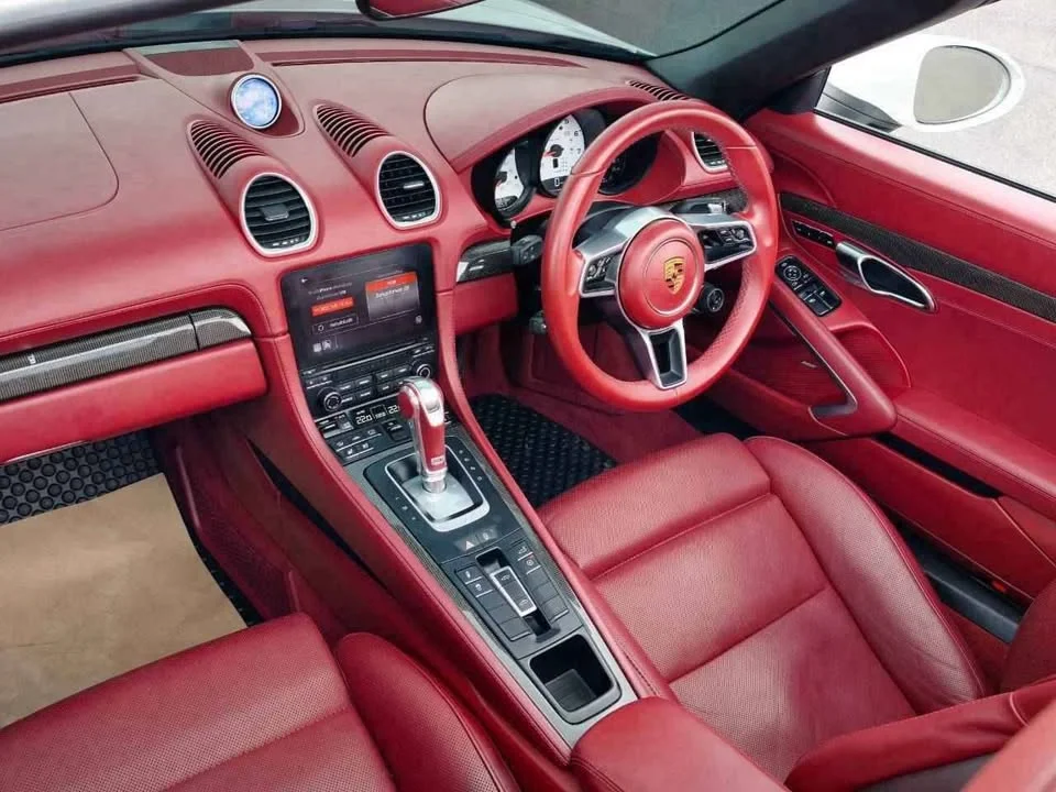 2016 Porsche 718 Boxster and Cayman IV 2