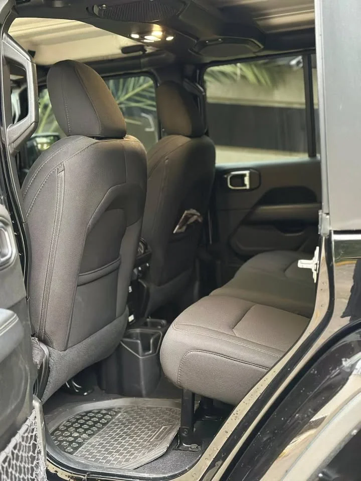 2021 Jeep Wrangler JL 3