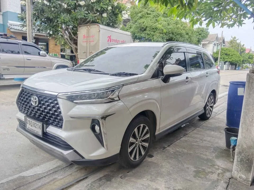 2022 Toyota Veloz III 2