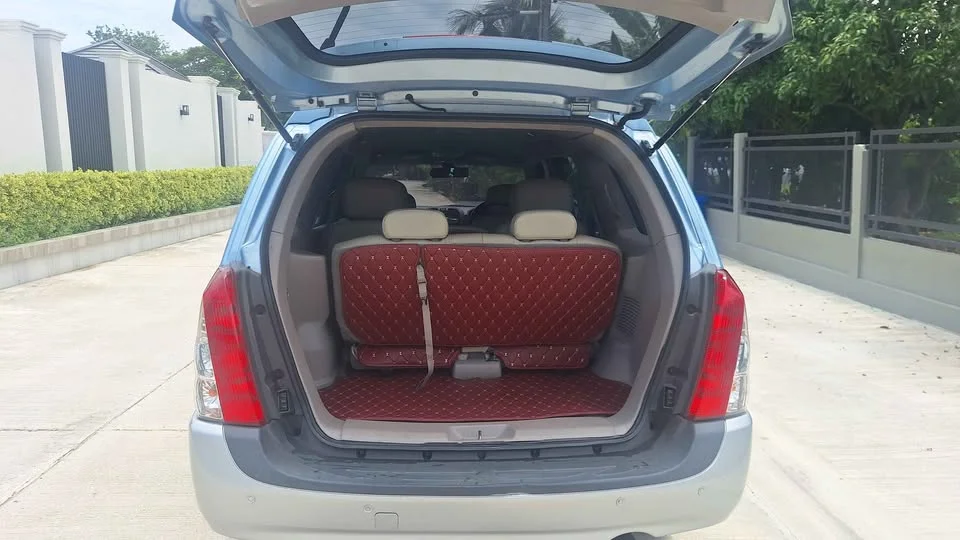 2005 Isuzu MU-7 2