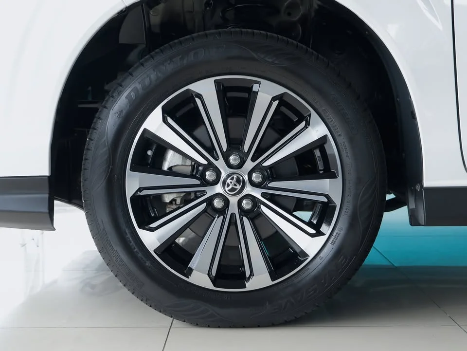 2023 Toyota Veloz III 3