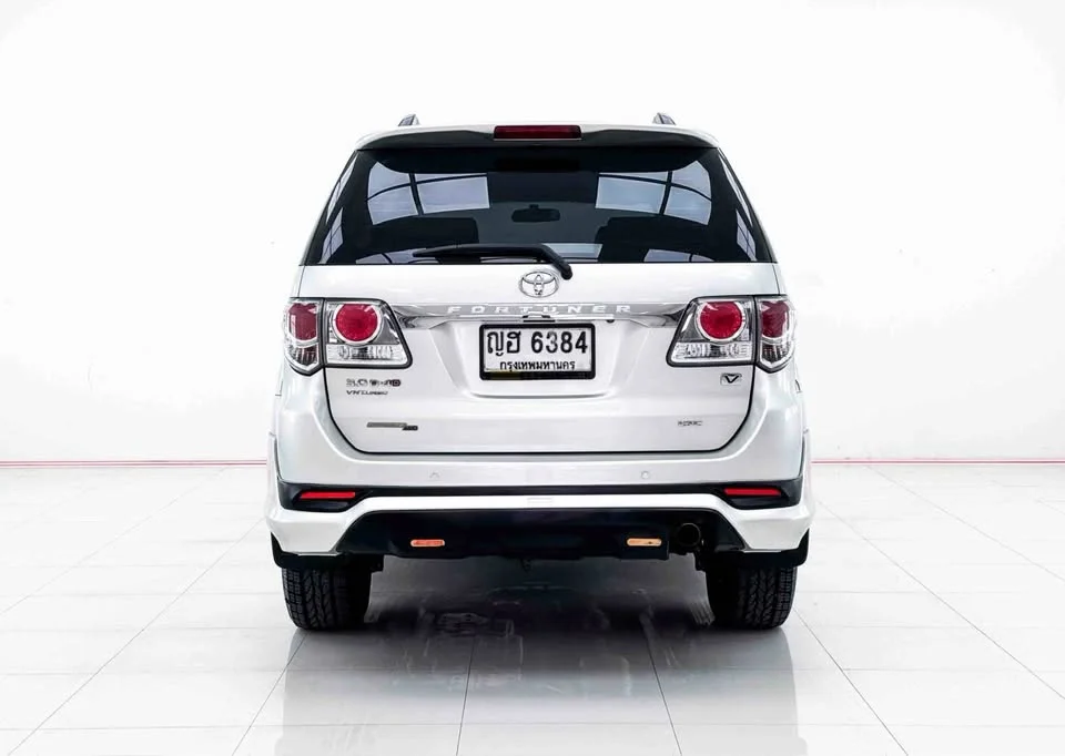 2012 Toyota Fortuner I 3