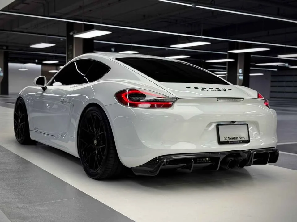2015 Porsche Boxster and Cayman III 2