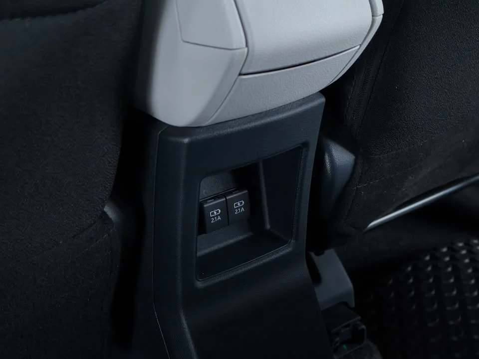 2023 Toyota Veloz III 3