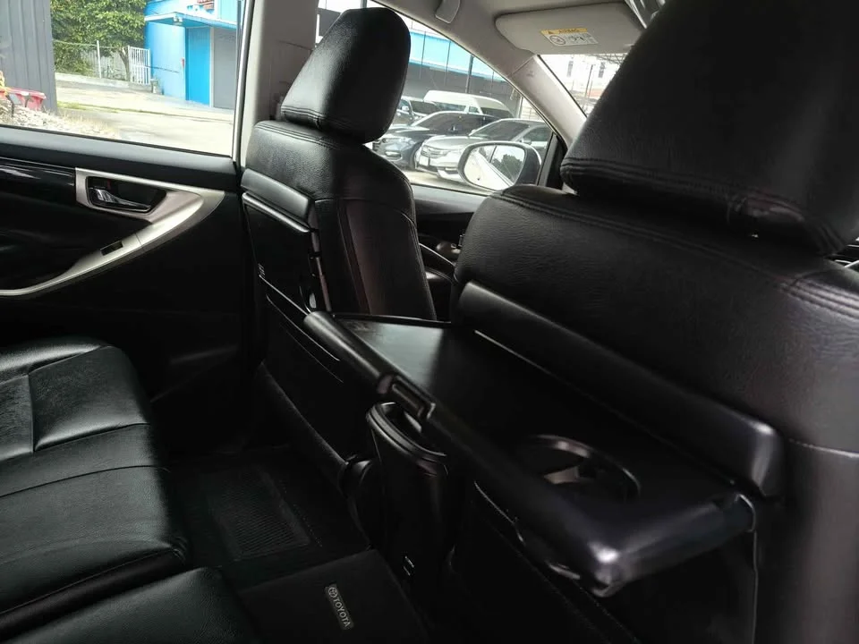 2018 Toyota Innova II 2